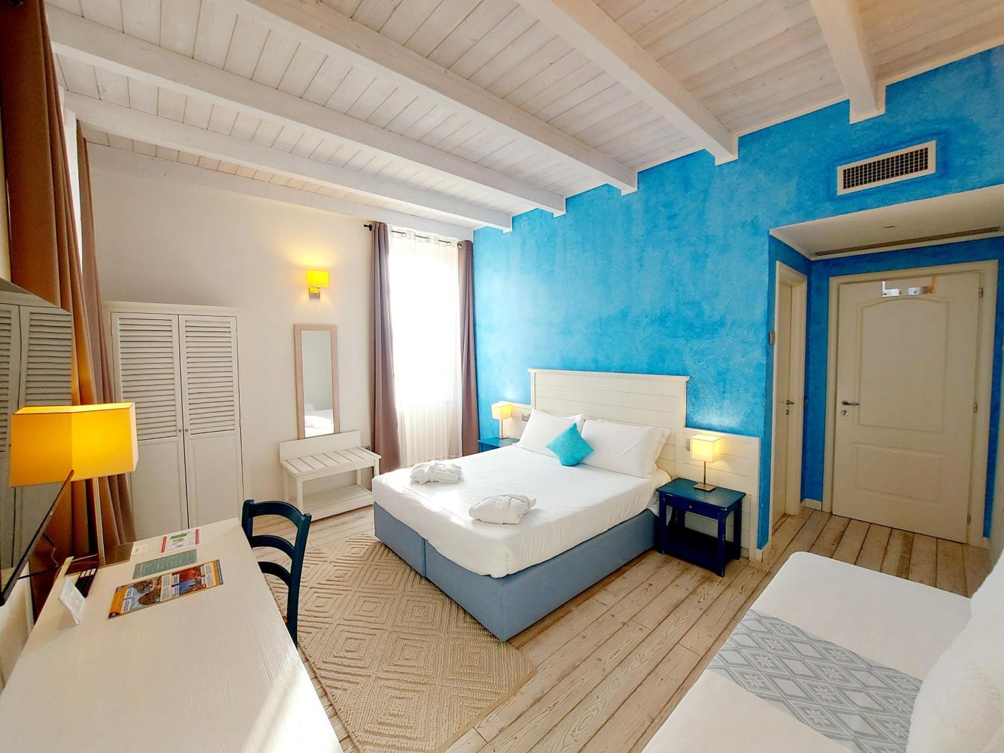 Hotel La Villa Del Mare Кальярі Екстер'єр фото