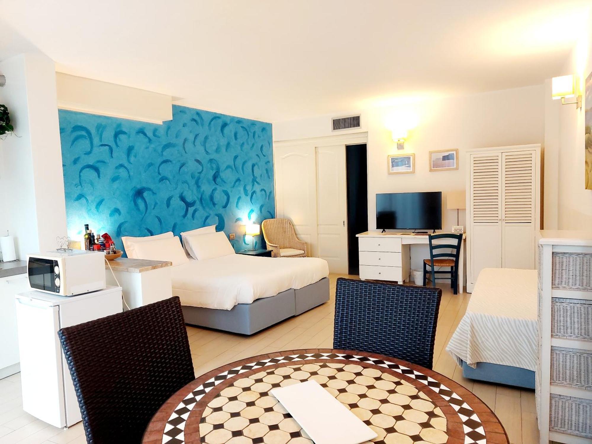 Hotel La Villa Del Mare Кальярі Екстер'єр фото